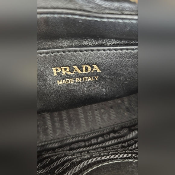 Authentic Prada Diagramme Crossbody Black Calf Leather Dust bag Receipt Card - Picture 13 of 14